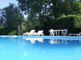 by Interhome, Hotel in Ghizzano