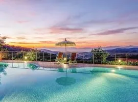 Holiday Home mit Aussicht und Pool by Interhome