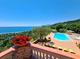 Holiday Home Traumvilla mit Panoramapool by Interhome