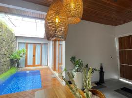 Genta Villa Bali، فندق في سانور