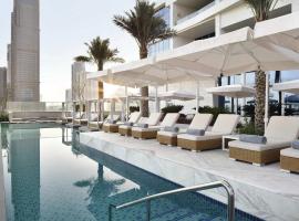 Grand Plaza M&ouml;venpick Media City, голф хотел в Дубай