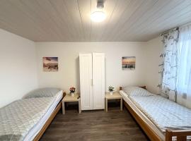 Work & Stay Ferienhaus Niederkassel, hotel u gradu Rheidt