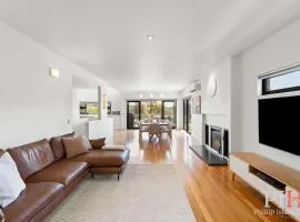 Luxury Family Retreat in Smiths Beach