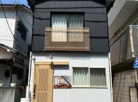 WAMARE Shibamata, Entire private two-story house, Traditional Tokyo Stay with Easy Access to Haneda & Narita Airports, up to 4pax