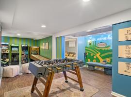 The Prairiehaven 16 Guests, Arcade, Hot Tub, Sauna, Fire Pit, hotel en Overland Park
