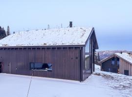 Cozy Home In Bø I Telemark With Sauna, Hotel in Lifjell