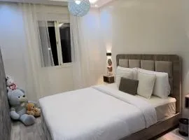 Appartement neuf, calme, avec piscine pour enfant