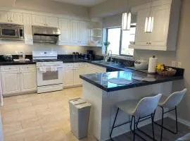 Spacious 2 Bed, 2-Bath Apartment in Monterey Park