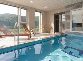 Chuncheon The Van Pool Villa