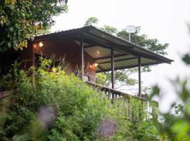 Cabaña tranquila con vistas a la montaña y naturaleza en Monterrey, hotel u gradu Monterrey