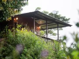 Cabaña tranquila con vistas a la montaña y naturaleza en Monterrey
