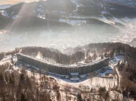 Mercure Szczyrk Resort, hotel com estacionamento em Szczyrk