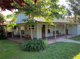 Winganna Farm, hotel di Peel