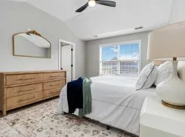 Curated 3BR, Minutes to Toyota, KY Horse Park, The Ark & Lexington