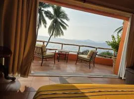 Beachfront Manzanillo Sol