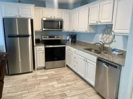 Beachgate Condo Suites and Hotel 514 condo