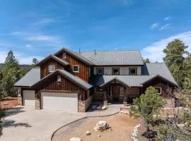 Large Family Cabin minutes from Zion National Park