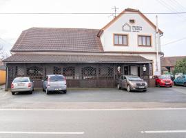 Penzion u Karla, Hotel in Jamolice