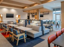 Hyatt House Fresno/Campus Pointe, hotel i Fresno