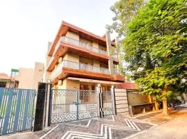 Zinnia 2-BHK Apartment With Common Gaming Zone Near Popular Malls