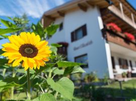 Haus Elisabeth, hotel i Nova Ponente