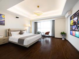 Sunlight Apartment-Color TV Tower Night Market, hotel in Shenyang