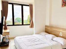 Hotel Asia Express near Farmhouse Lembang, hotel u gradu 'Lembang'