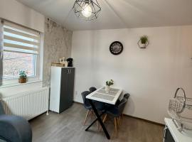 Jokai Apartments Nr7, code entry, hotell med parkering i Sf&acirc;ntu Gheorghe