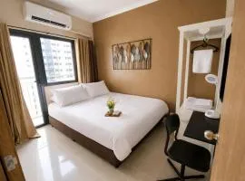 2 BR Fully Furnished Condo in Parañaque with Pool and Parking - Bloom Unit 1134