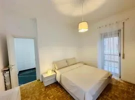 3 Bedrooms, Balcony 10 min Historic Center