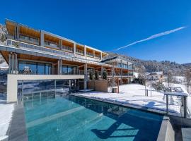 Hotel Avelina: Avelengo şehrinde bir otel