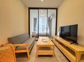Fynn Bangkok Asoke Condo, hotell i Bangkok