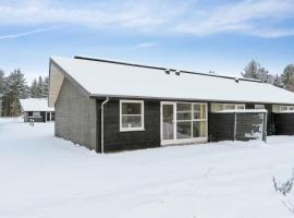 Apartment With Golf Course Right Outside, hotel i Pandrup