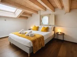 Riccati Loft, Historic Center Apartment, 2BR 2BA Lift