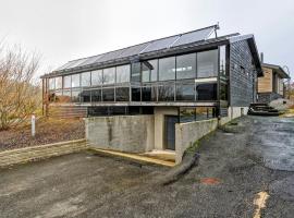 Viesnīca Holiday Villa Solarsuite pilsētā Himos
