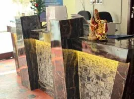 LA Paradise Residency