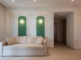 Heart of Heraklion 1BR Apt with Balcony Walking Distance to All Sites