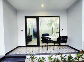 La Vida Colva Beach Resort, хотел в Колва