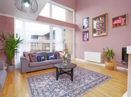 5 Bed Finnieston SkyHigh Duplex with Parking