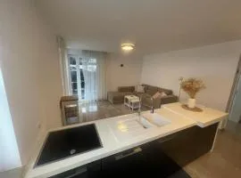 Barriere freie Luxuswohnung mit Garten