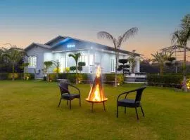 Rathore Farm by Alaya StaysPet-friendly 3-BHK Farmhouse With Private Pool, & Lush Garden