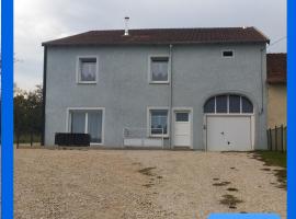 Blue House, Hotel in Rainville