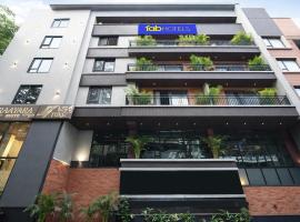 FabHotel Raayara Suites, хотел в Бангалор