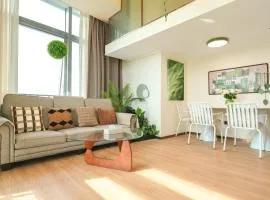 Extra-large, luxurious three-bedroom, two-bedroom apartment in Bantian, near Shenzhen North Huawei Tianan Cloud Valley