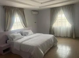 Lake Court Residence