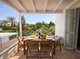 Modern Seaside Apartment Steps to the Beach