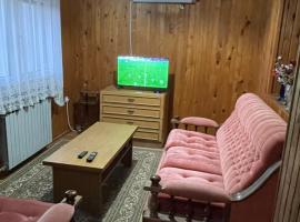 Yellow House, hotel a Ritopek