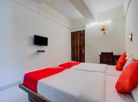 Hotel O Sairaj Lodge, хотел в Méribel Village