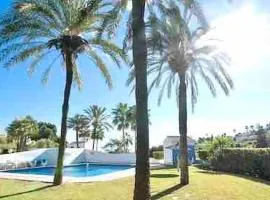 Modern Townhouse 7min walk beach and 15 to Duquesa