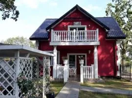 Holiday Home in Nowe Warpno direkt am Wasser by Interhome